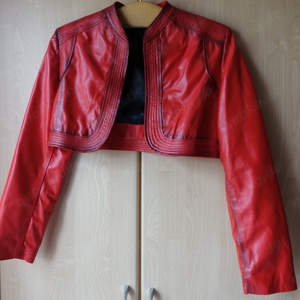 Jacke, Bolero, echt Leder, ca. Gr. 34 36 bzw. ca. Gr. XS S, rot schwarz, nagelneu, nicht getragen
