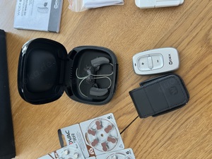 Widex Evoke 110-Fusion2 (E-F2) Hörgerät RIC mit Widex RC-Dex Fernbedienung, Batterien, Tasche