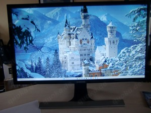 28-Zoll Samsung UHD-Monitor