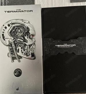 Hot Toys QS002 1 4 Quarter Scale Terminator T-800 Endoskeleton Special Edition Bild 3