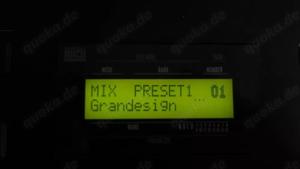 Alesis QS 7 Wohnzimmergerät mit QS Karte und Speicherkarten Bild 4