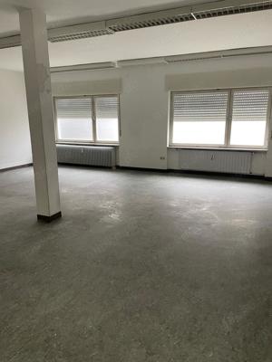Gewerbefläche in Walzbachtal zu vermieten - Ideal für Büro, Geschäft oder Lager