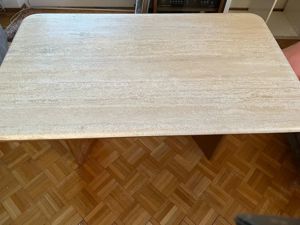 Wohnzimmertisch mit echter Mamortischplatte
