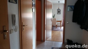 Helle 4 Zi Wohnung im Grünen  Bild 5