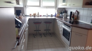 Helle 4 Zi Wohnung im Grünen  Bild 7