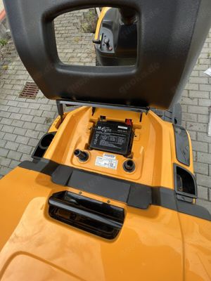 STIGA Rasentraktor-Aufsitzmäher  Bild 3