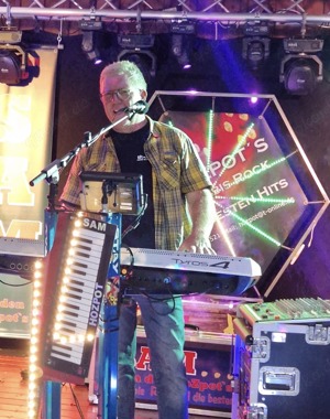 One Man Band  . SAM
