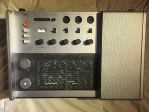 RADIOS Braun T1000  T 520  T220 + T 1000: GEHÄUSE KNÖPFE ANTENNE + T520 Gehäuse grau+hell  usw