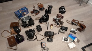 Fotoausrüstung, alte Fotoapparate , Videocameras, Belichtungsmesser