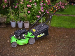 Benzin Rasenmäher Florabest L 446 S Bild 2