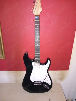 Nagelneue E Guitarre mit Tasche Vision
