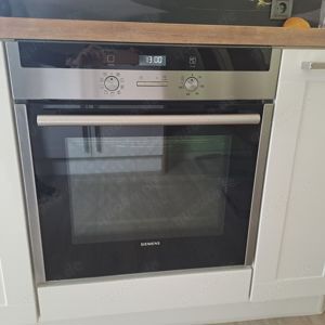 Einbauküche Nobilia mit Elektrogeräten