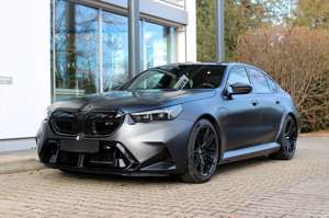 BMW M5 / BOWERSWILKINS/ LED/ FROZEN BLACK/ M DRIVE