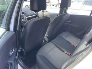 Renault Clio Tom Tom Edition Bild 3