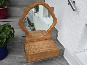 Spiegel alt, Holz geschnitzt
