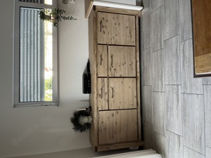 Sideboard aus Akazienholz