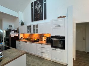Nobilia Küche mit Kücheninsel ohne Geräte Bild 6