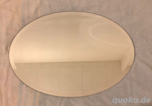 Schöner ovaler Spiegel Länge: 70 cm Höhe: 50 cm