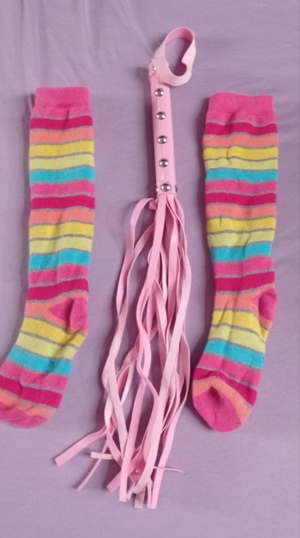Erotische getragene Strumpfhose oder stinkige Socken für Dich  Bild 4