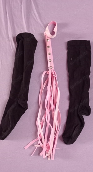 Erotische getragene Strumpfhose oder stinkige Socken für Dich  Bild 5