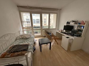 Helles WG-Zimmer in Stuttgart West frei ab 1. April 2025 Bild 3
