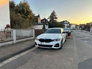 BMW 320 i xDrive MSport/INDIVIDUAL INTERIEUR+WERK GARANTIE