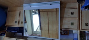 Badezimmerspiegel mit Beleuchtung