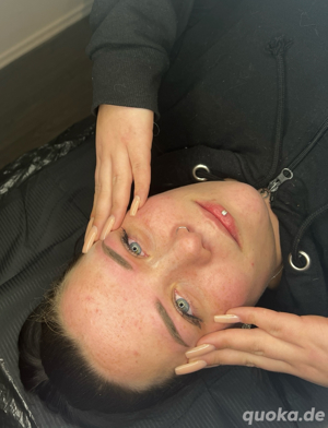 Modelle für Permanent Makeup Augenbrauen