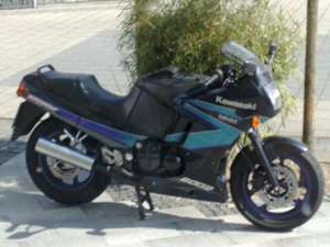 3x Motorräder zum Set Preis VHB 4999EUR: 2x Kawasaki GPX 600, 1x Honda XBR 500