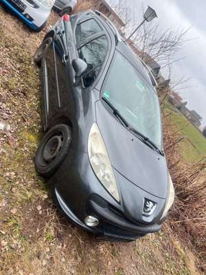 Peugeot 207 SW 95 VTi Sport Bild 3