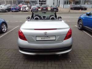 Peugeot 207 CC Cabrio-Coupe Sport 1.6 *PDC*KLIMA*ALU*TOP Bild 4