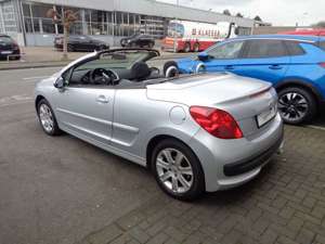 Peugeot 207 CC Cabrio-Coupe Sport 1.6 *PDC*KLIMA*ALU*TOP Bild 3