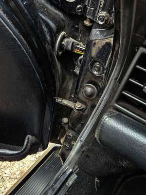 Porsche 911 Carrera 3,2 schwarz, historisches Kennzeichen Bild 4