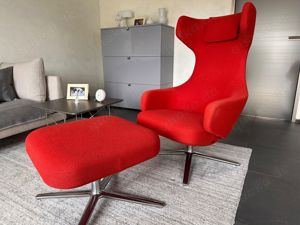 Vitra Sessel-Grand Repos mit Ottomann , red chilli , alupoliert 