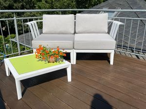 GARPA Lounge-Sofa, 140x70, mit 4 Kissen und Beistelltisch