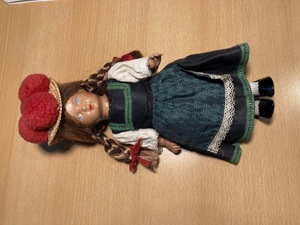 Schildkröt Trachtenpuppe Sammlerpuppe