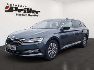 Skoda Superb 2.0 TDI DSG Combi Style/NAVI/ACC/LED/AHK