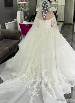 Hochzeitskleid