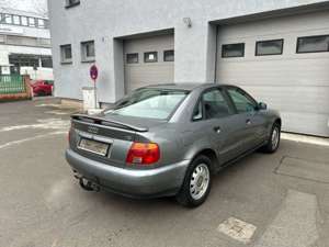 Audi A4 Oldtimer Bild 5