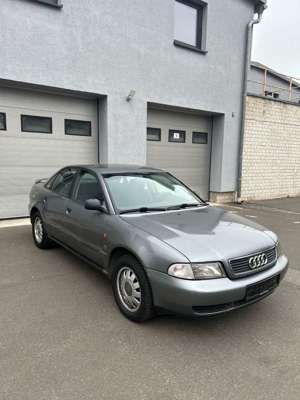 Audi A4 Oldtimer Bild 3