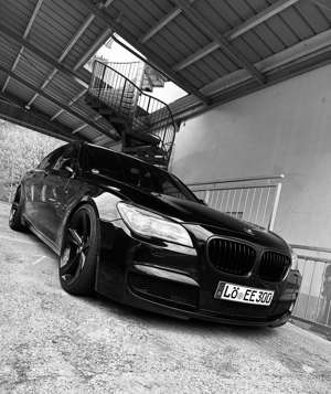 BMW 750 750d xDrive Fond TV stdh. M-Pket