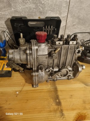 Eine Dieseleinspritzpumpe für MB 123   8 Bild 4