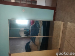 Möbel zu verkaufen pro Möbelstück 10 euro mit überraschung Inhalt nur zu verkaufen selber tragen 