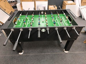 Kicker Brettspiel   Fußballbrett   kompakter Kickertisch