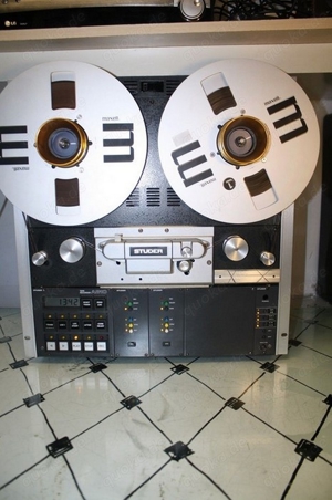 Studiotonbandmaschine STUDER A810 Technich und Optisch in einem gutrm Zustand