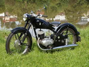 verkaufe meinen Oldtimer eine restaurierte DKW RT175