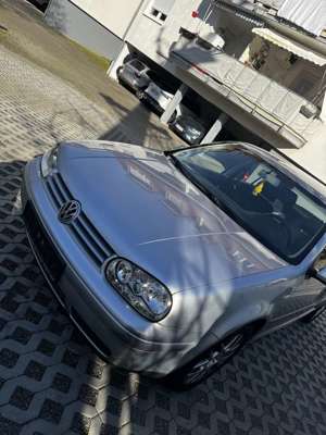 Volkswagen Golf 1.6 Bild 1