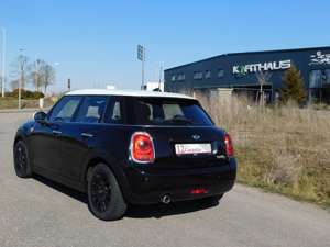 MINI Cooper Cooper D Schwarz-Weiss //3.6l Verbrauch// TOP Bild 5