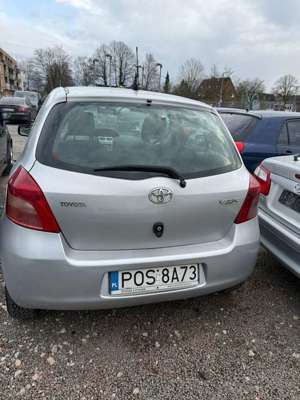 Toyota Yaris 1.0 VVT-i Bild 4