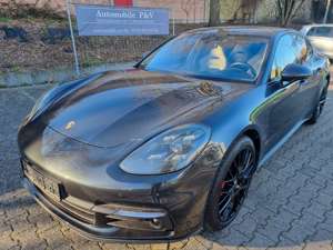 Porsche Panamera 4 S